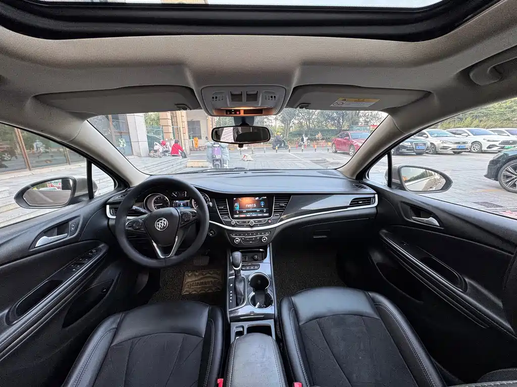 Buick Verano — миниатюра 10