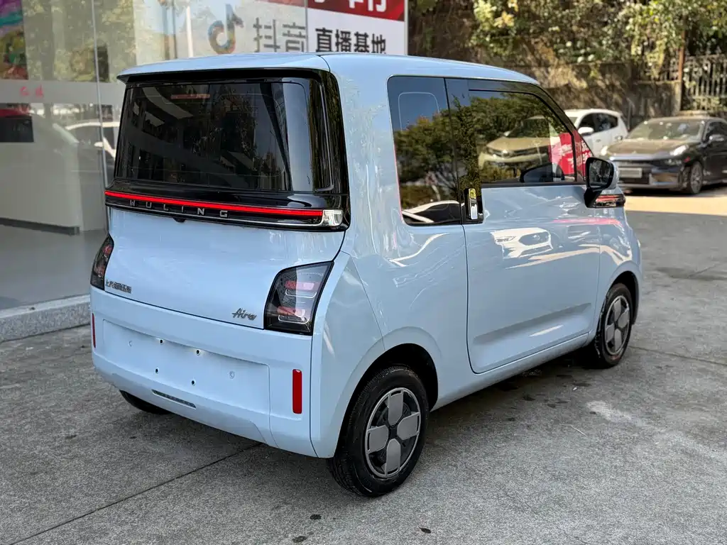 Wuling Air ev — миниатюра 2