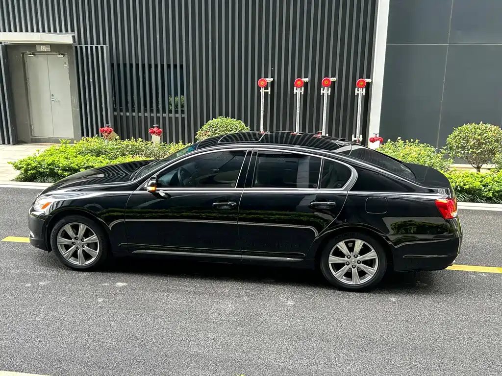 Lexus GS — миниатюра 4