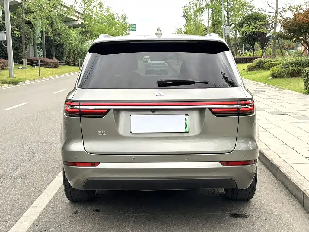 Li Auto Li ONE — миниатюра 7