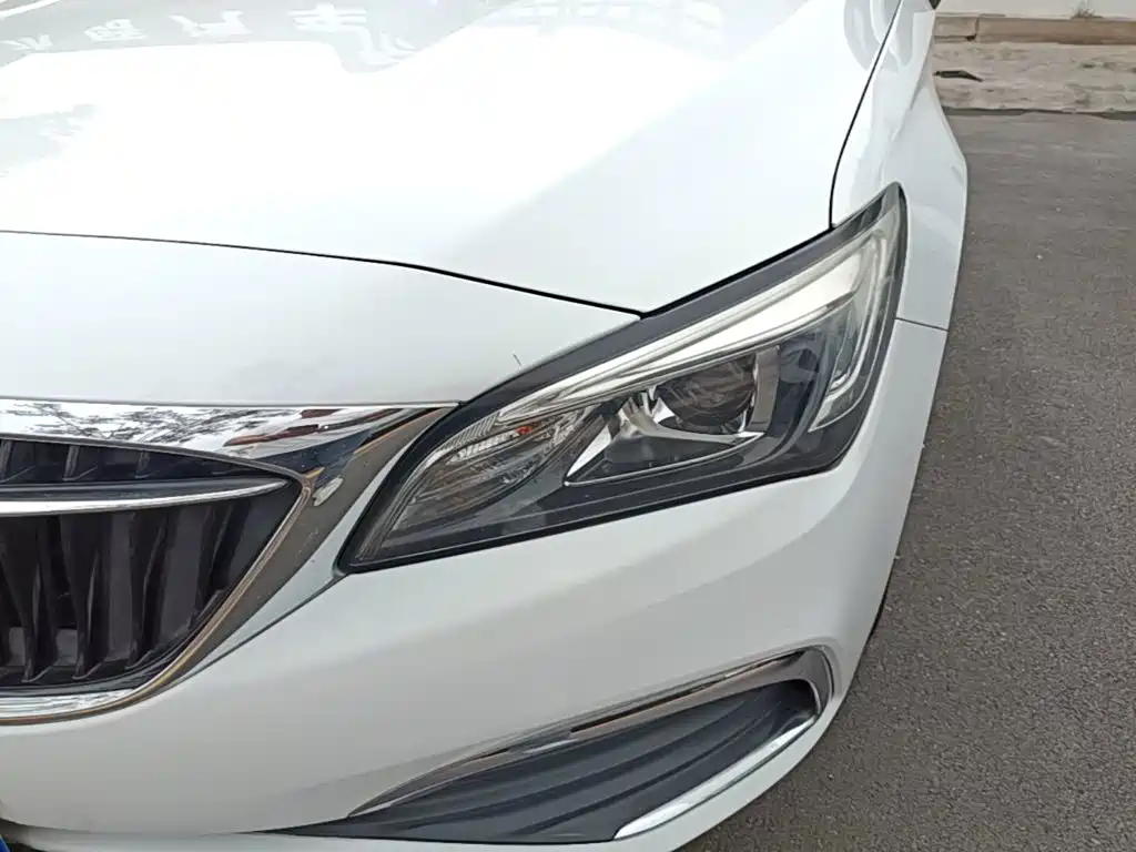 Buick Verano — миниатюра 24