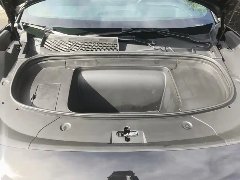 BYD L EV — миниатюра 20