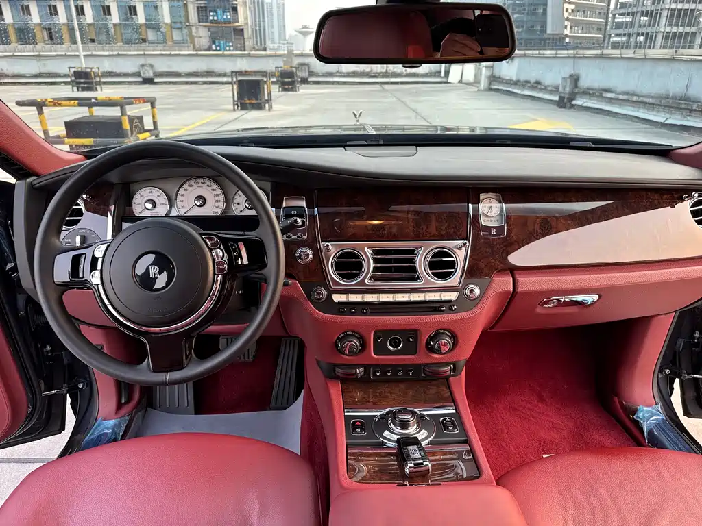 Rolls-Royce Ghost 2010 6.6T Standard