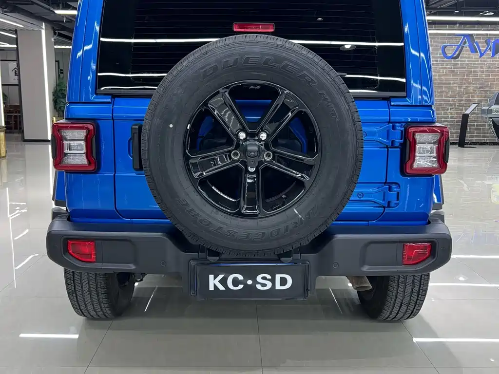 Jeep Wrangler — миниатюра 4
