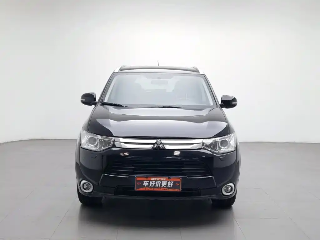 Mitsubishi Outlander (Import) — миниатюра 3