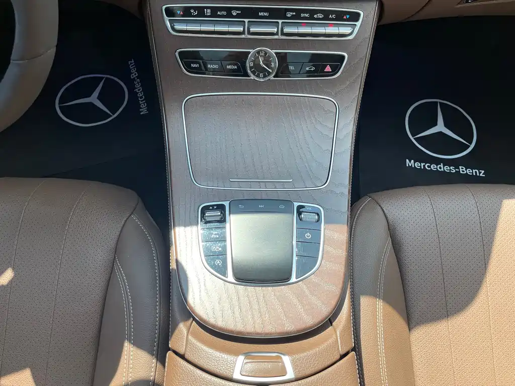Mercedes-Benz E-Class — миниатюра 14