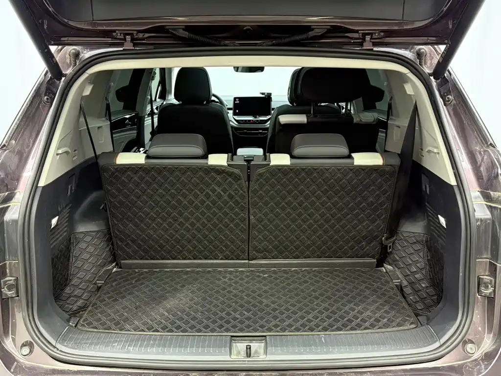 Volkswagen ID.6 Crozz — миниатюра 16