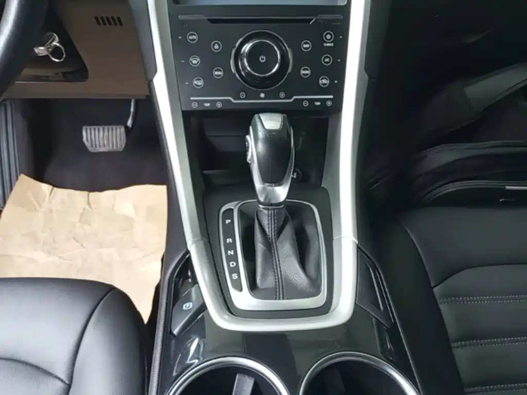 Ford Mondeo — миниатюра 14
