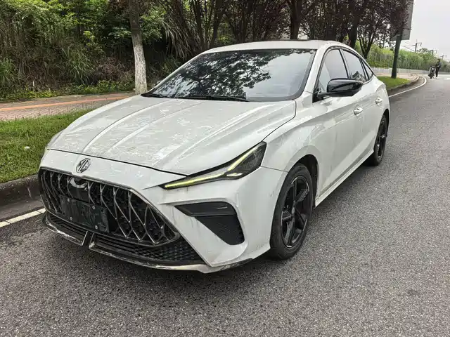 2022 MG 5