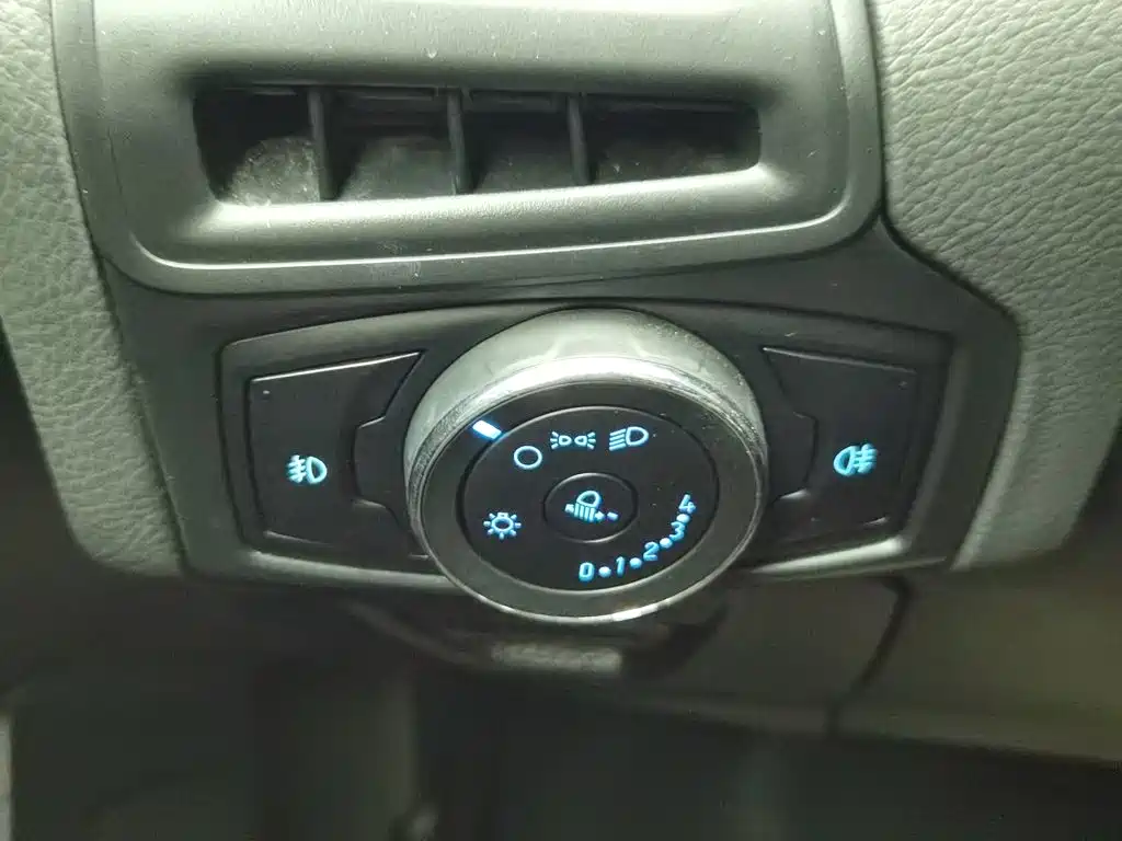 Ford Focus — миниатюра 21