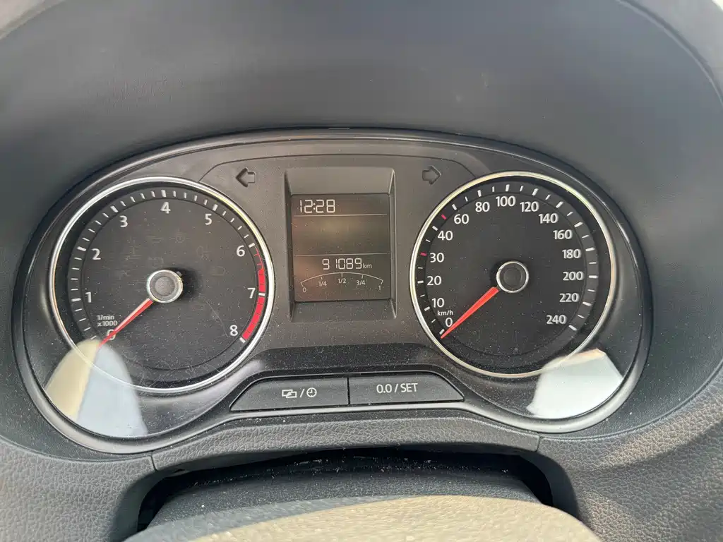 Volkswagen Polo — миниатюра 7