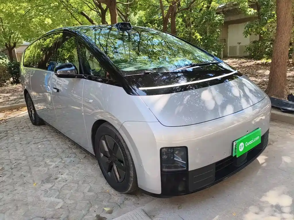 Li Auto Li MEGA — миниатюра 4