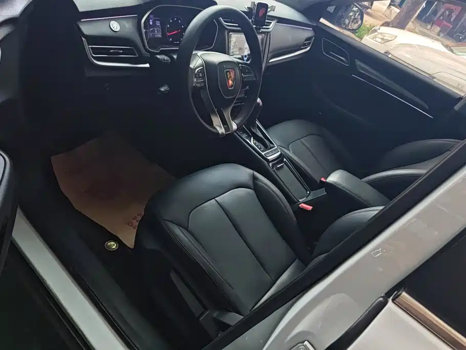 Roewe RX3 — миниатюра 9