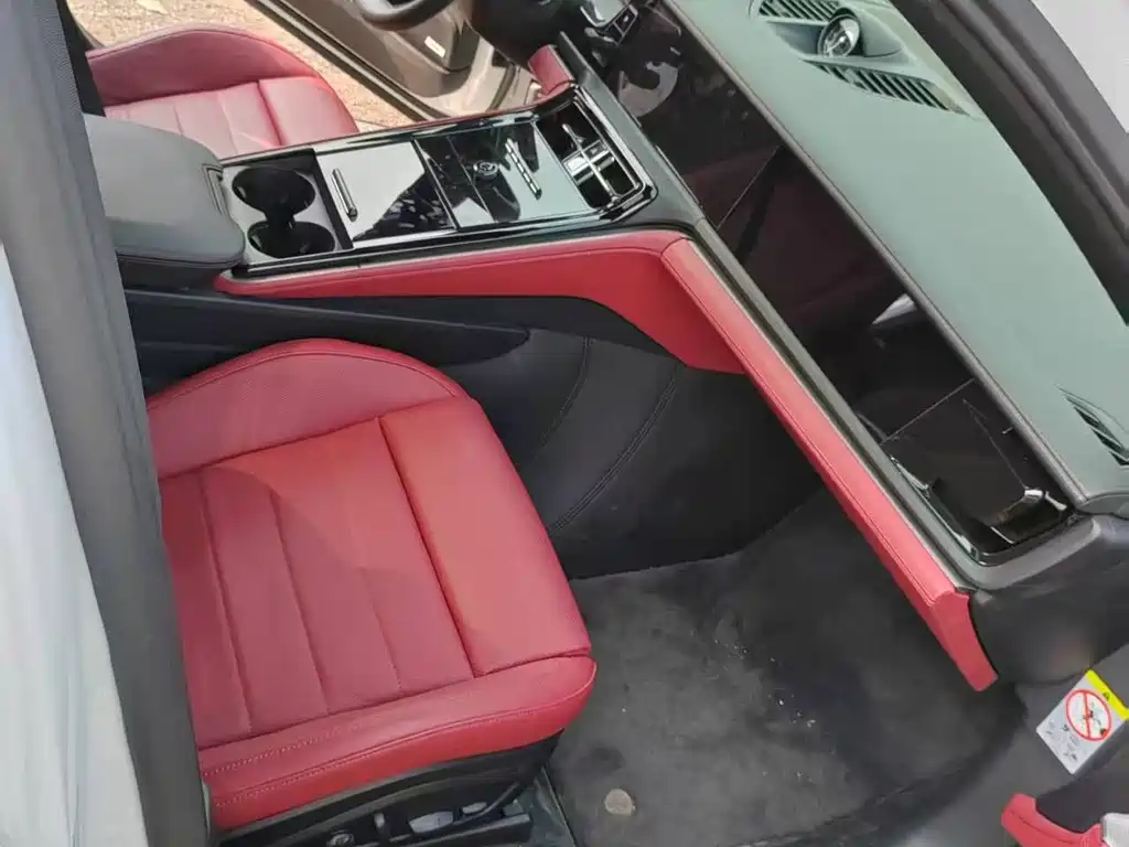 Porsche Panamera — миниатюра 5