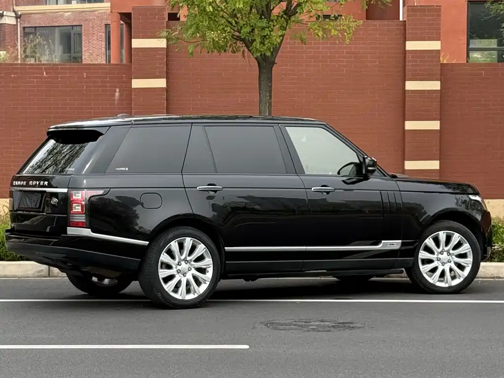 Land Rover Range Rover — миниатюра 2