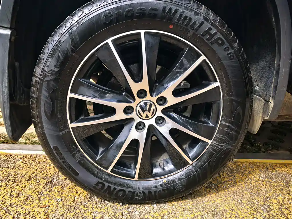 Volkswagen Tiguan — миниатюра 20