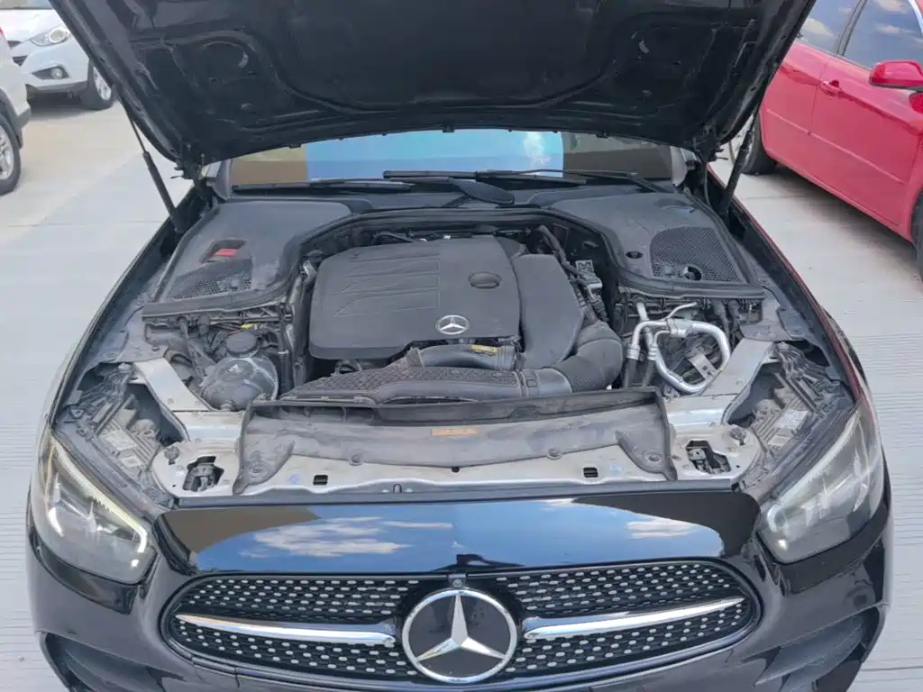 Mercedes-Benz E-Class — миниатюра 20