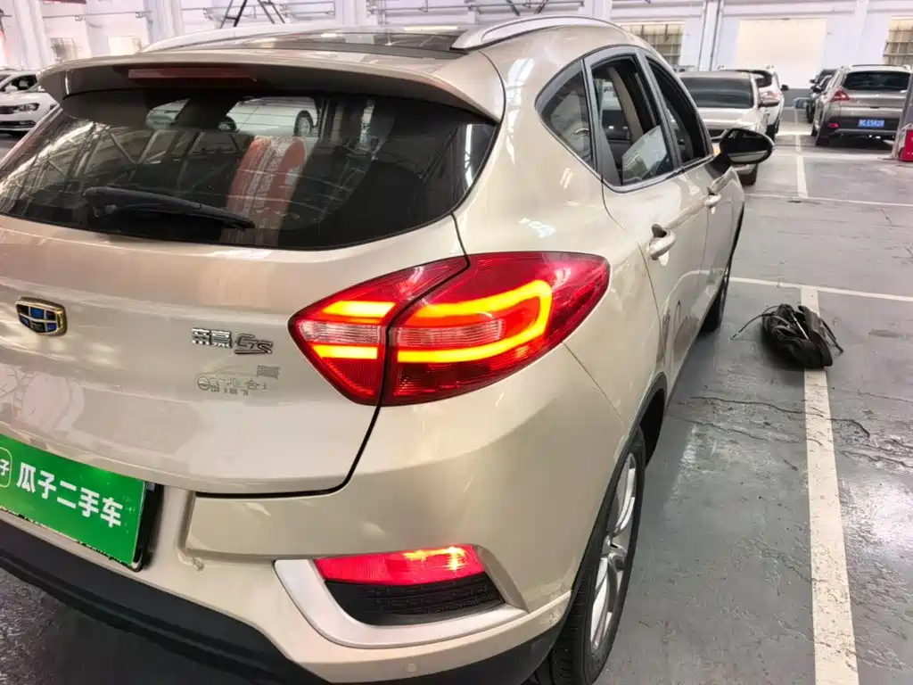 Geely Emgrand GS — миниатюра 8