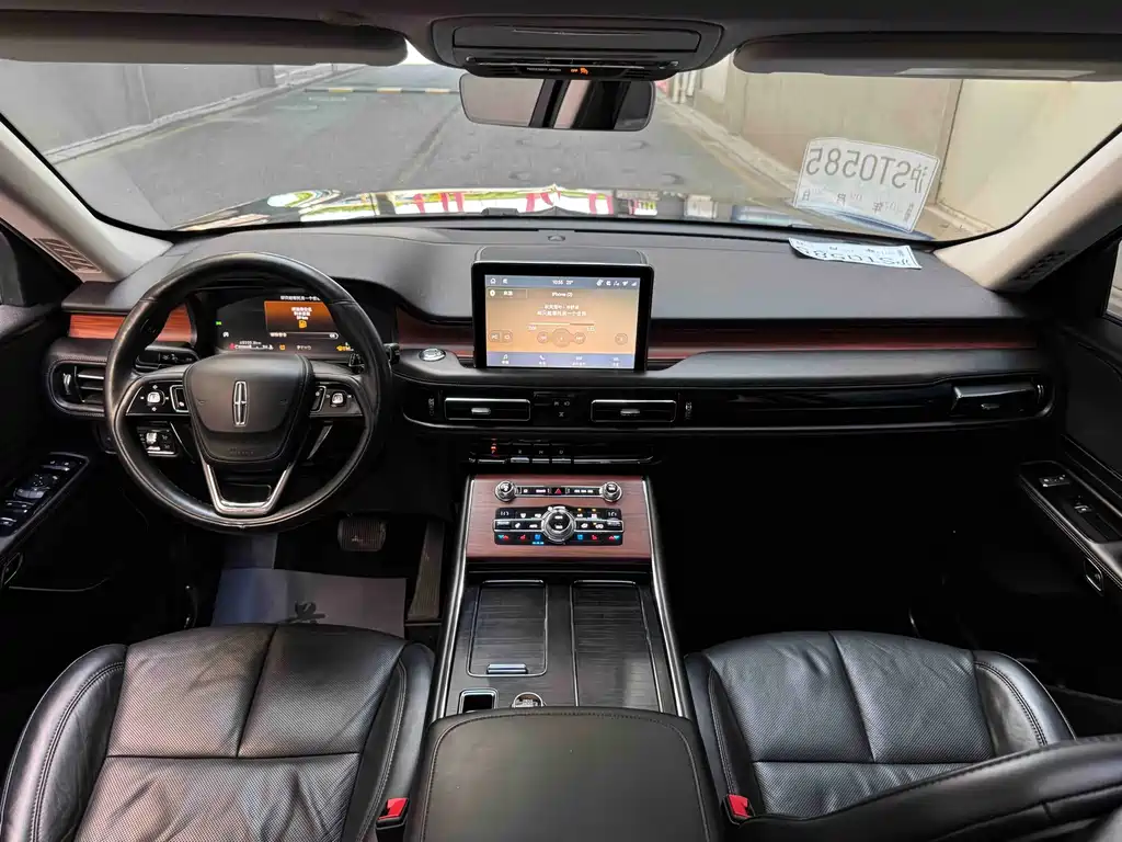 Lincoln Aviator (Import) — миниатюра 15