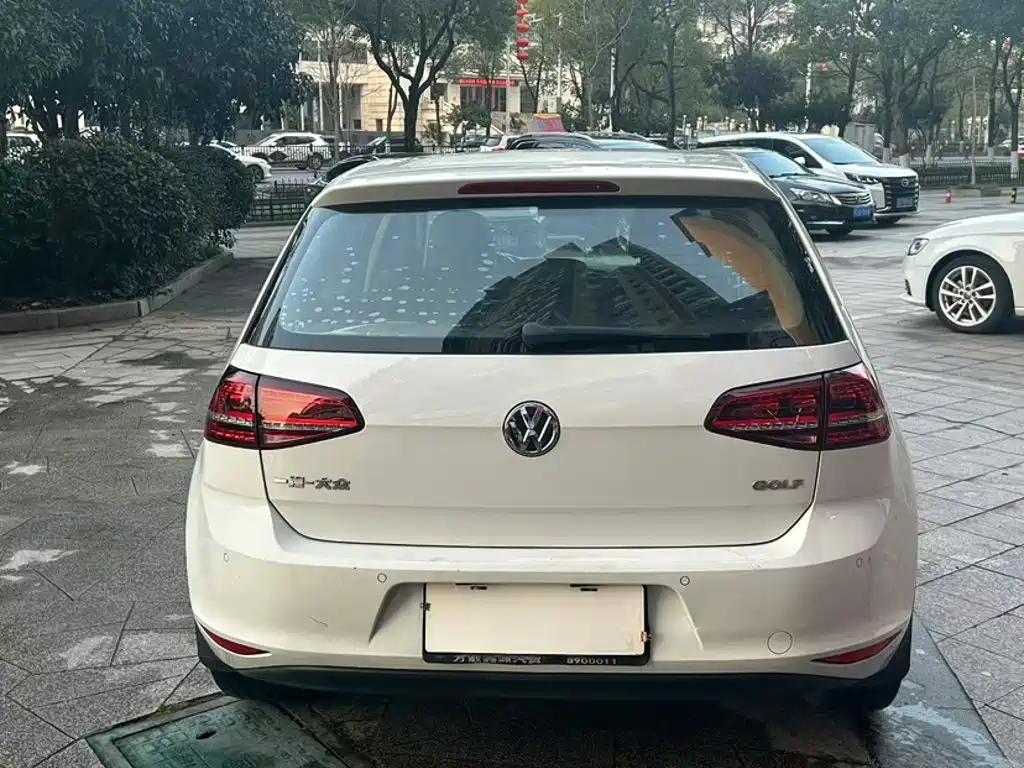 Volkswagen Golf — миниатюра 4