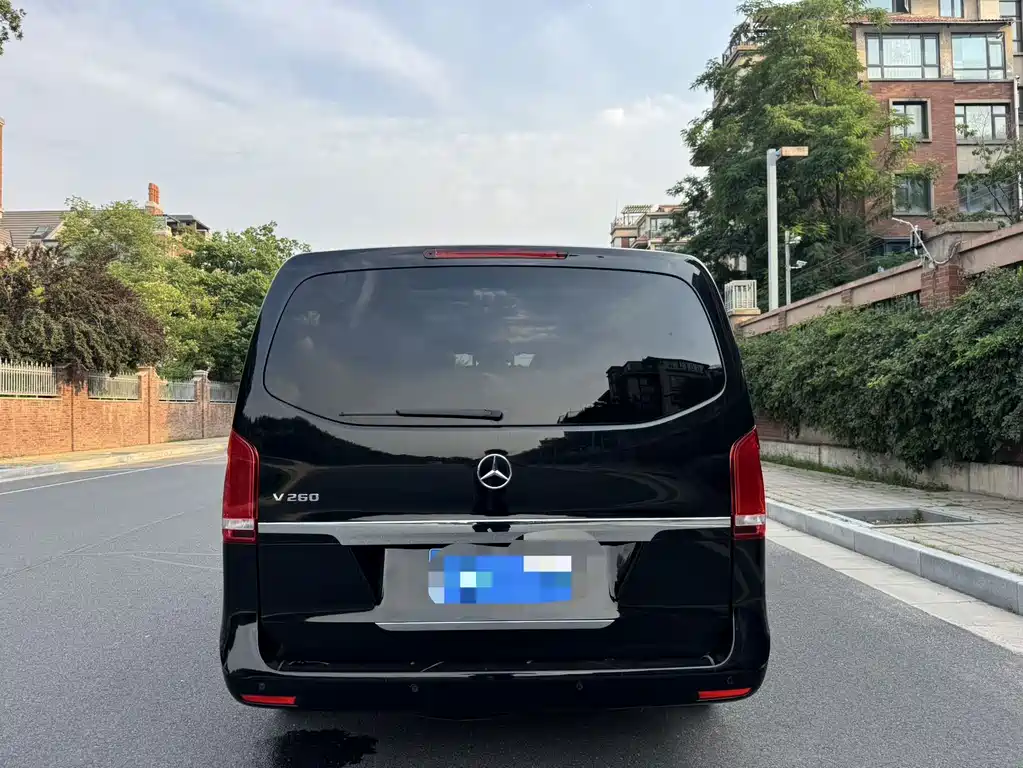 Mercedes-Benz V-Class — миниатюра 10