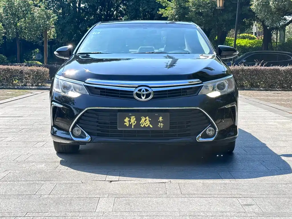 Toyota Camry — миниатюра 2