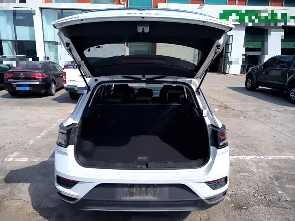 Volkswagen T-Roc — миниатюра 19