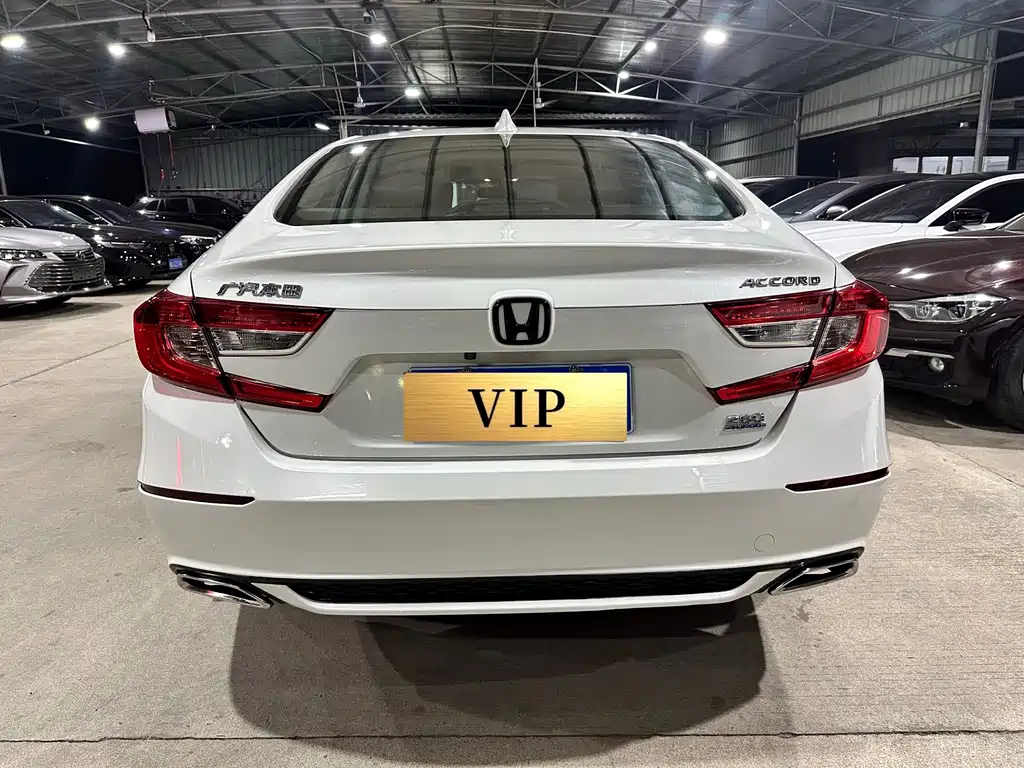 Honda Accord — миниатюра 6