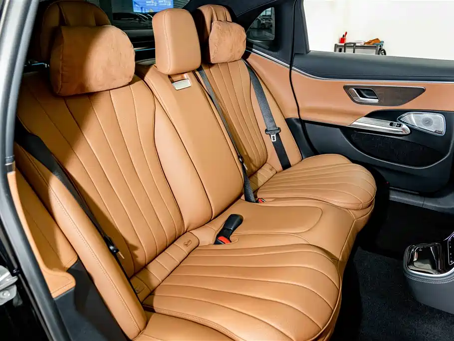 Mercedes-Benz E-Class — миниатюра 22