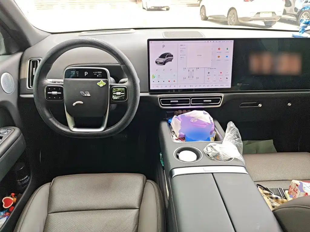Li Auto Li L8 — миниатюра 5