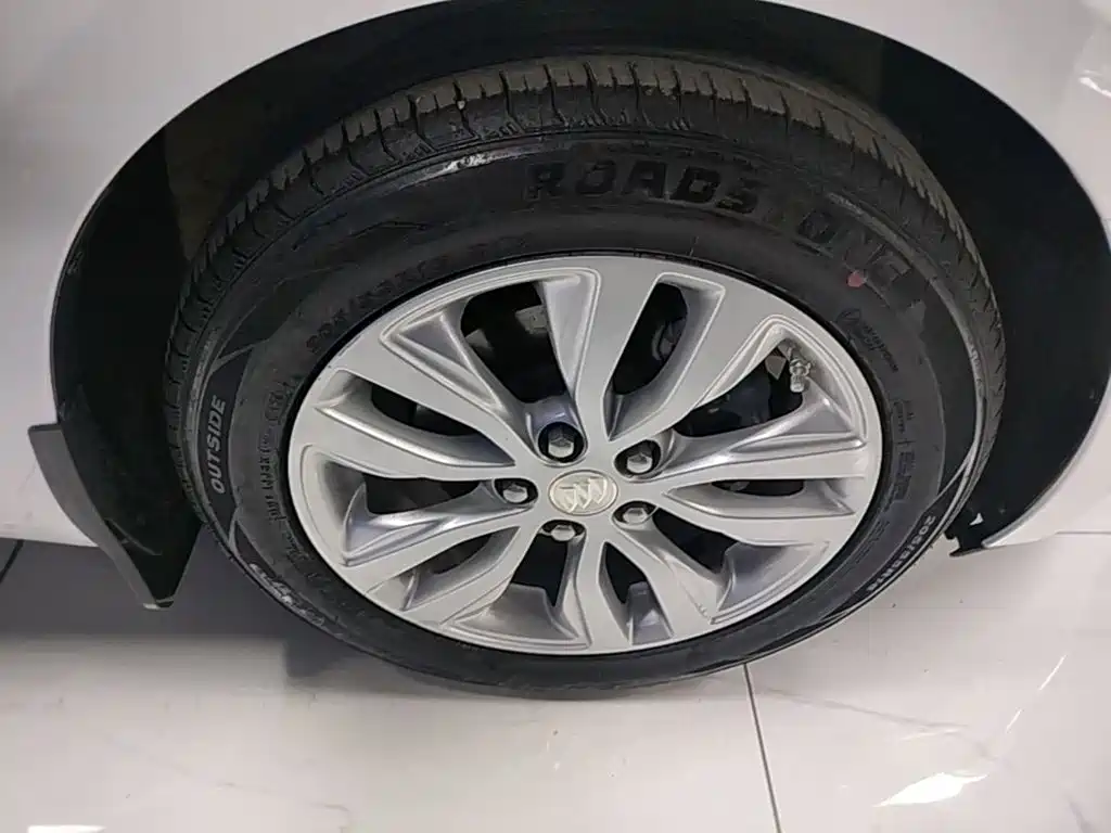Buick Excelle — миниатюра 12