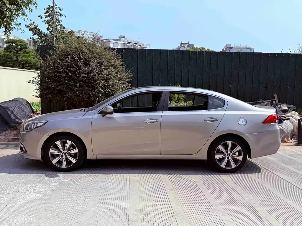 Kia K4 — миниатюра 9