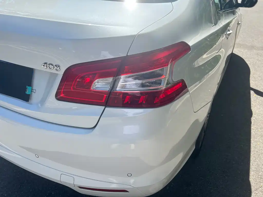 Peugeot 408 — миниатюра 11