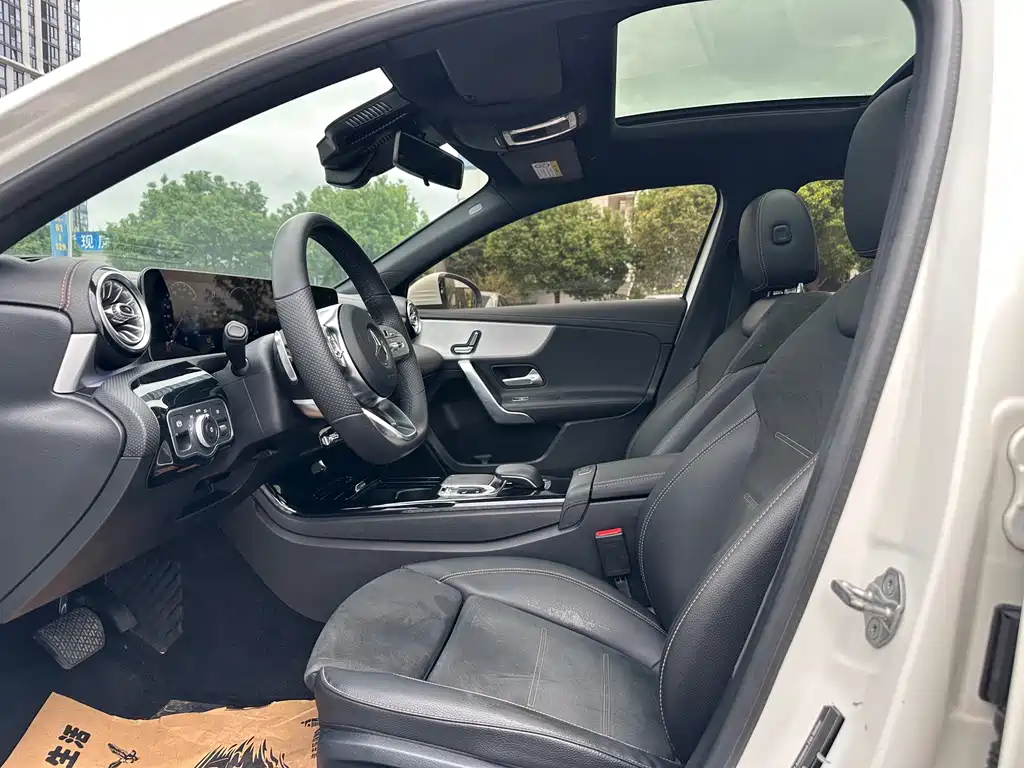 Mercedes-Benz A-Class — миниатюра 10