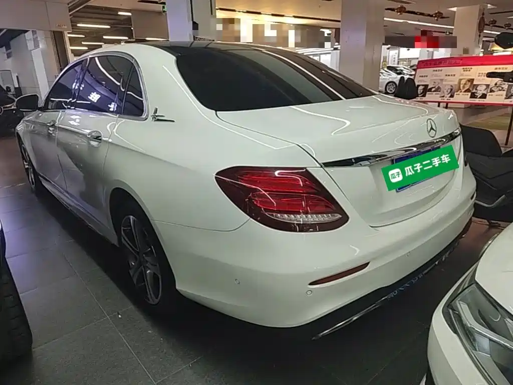 Mercedes-Benz E-Class — миниатюра 5