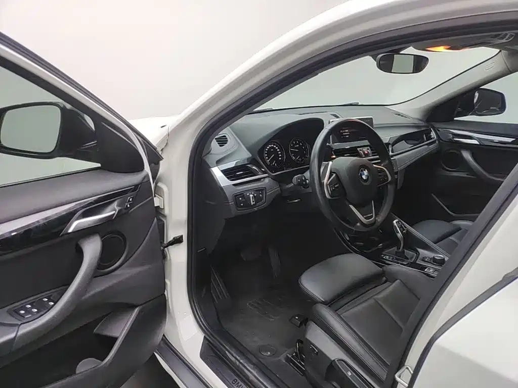 BMW X2 (Import) — миниатюра 16