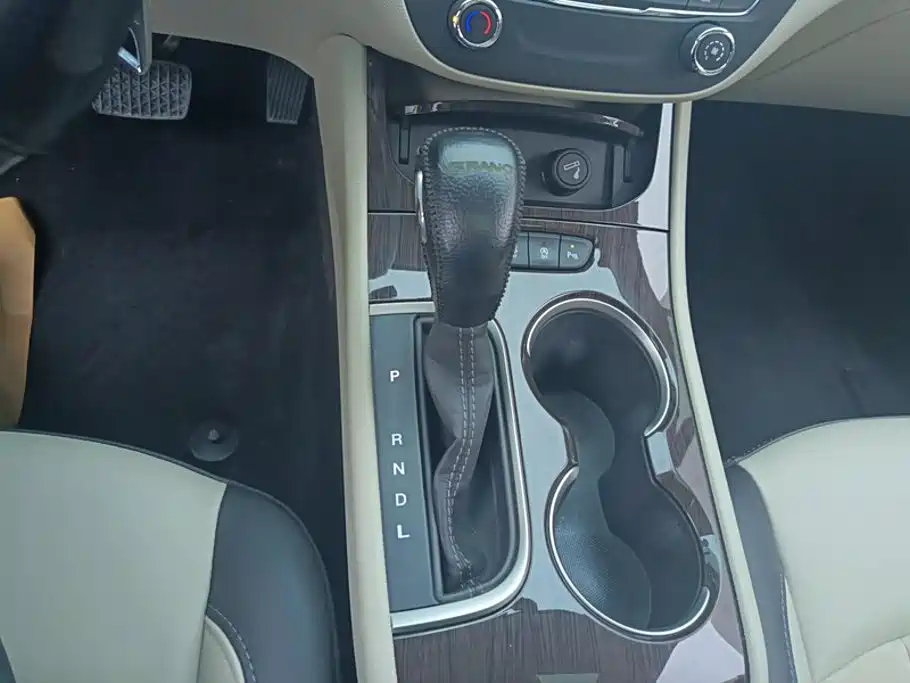 Buick Verano — миниатюра 16