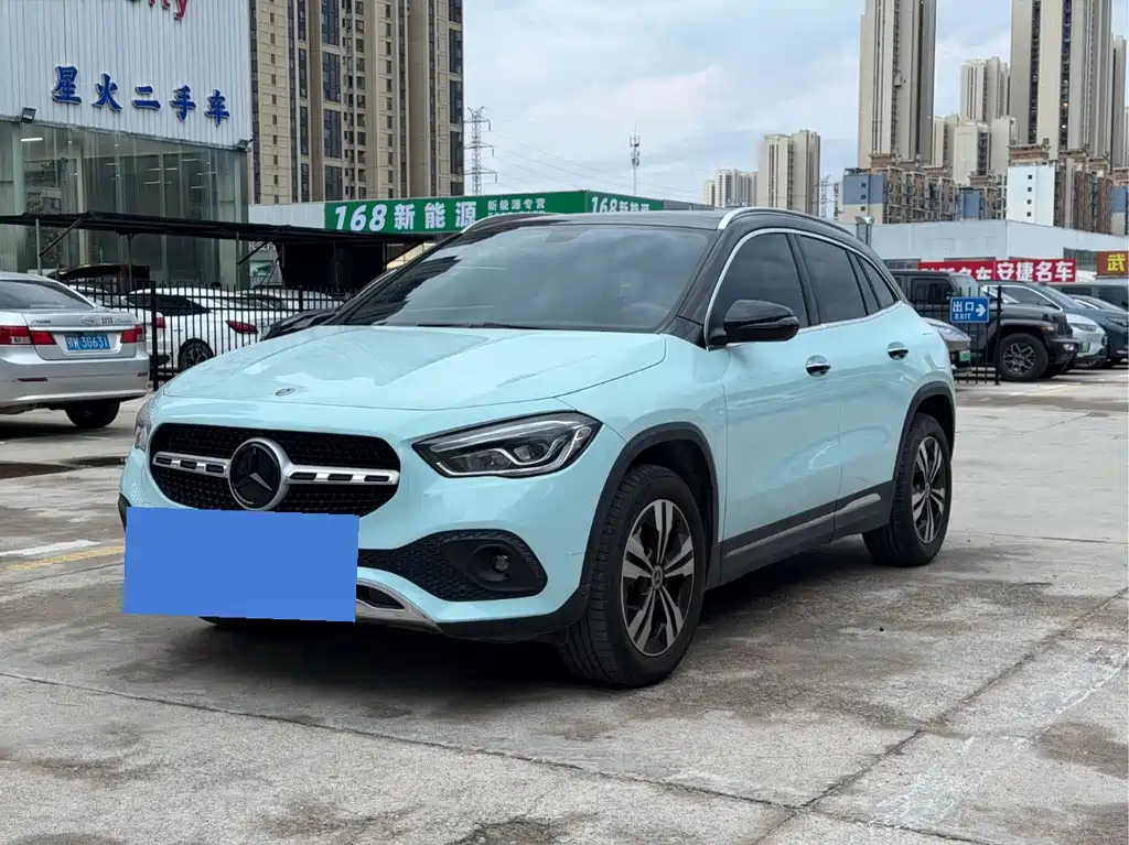 Mercedes-Benz GLA