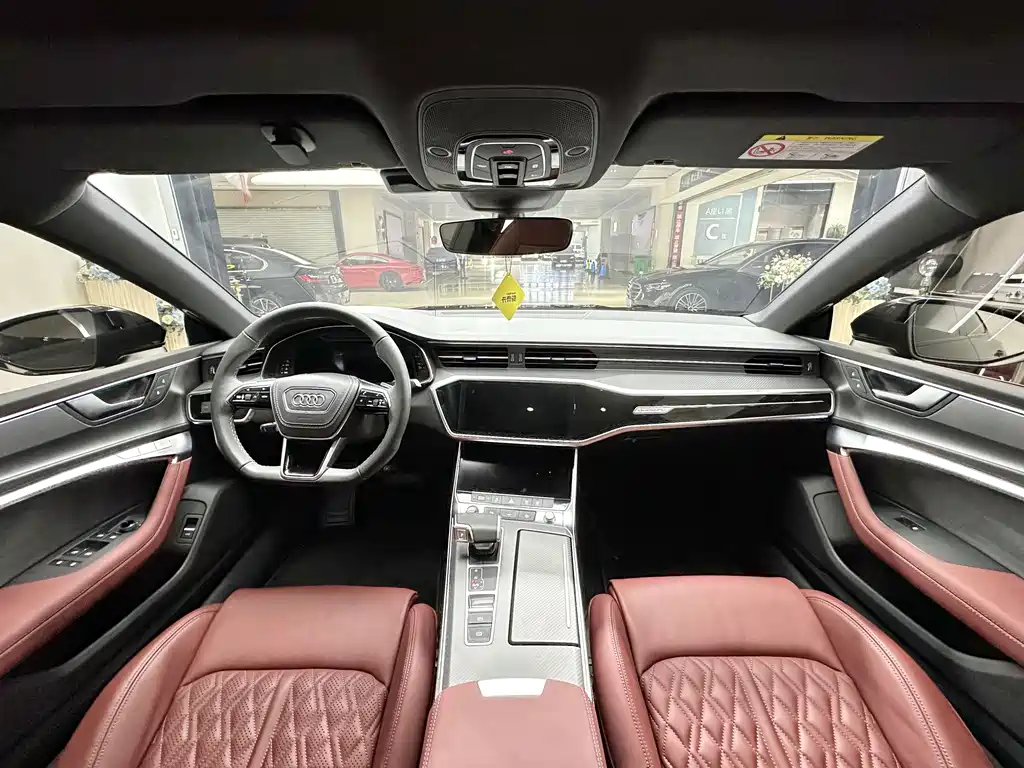Audi A7L 2024 45 TFSI quattro
