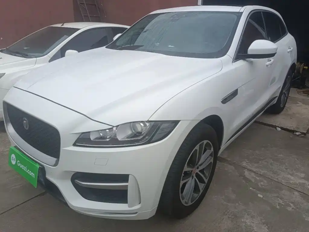 Jaguar F-PACE