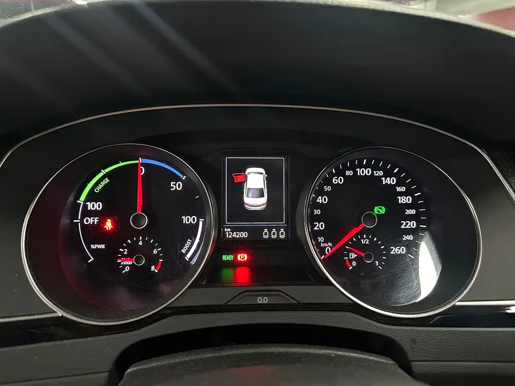 Volkswagen Magotan PHEV — миниатюра 9