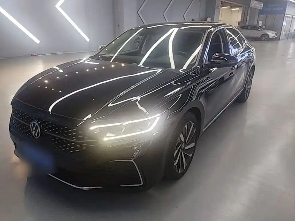 Volkswagen Passat 2022