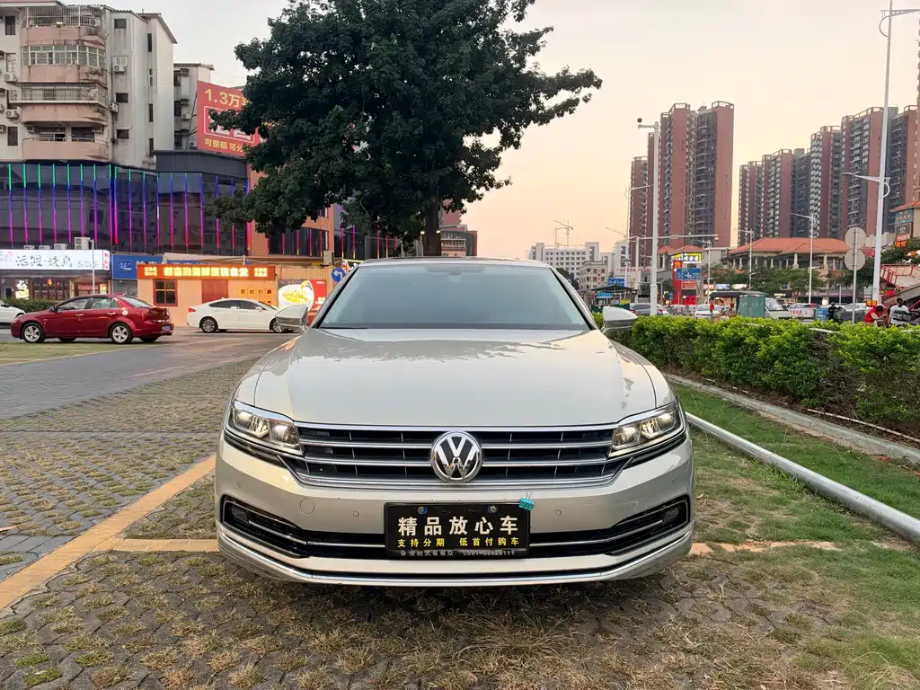Volkswagen Phideon — миниатюра 2