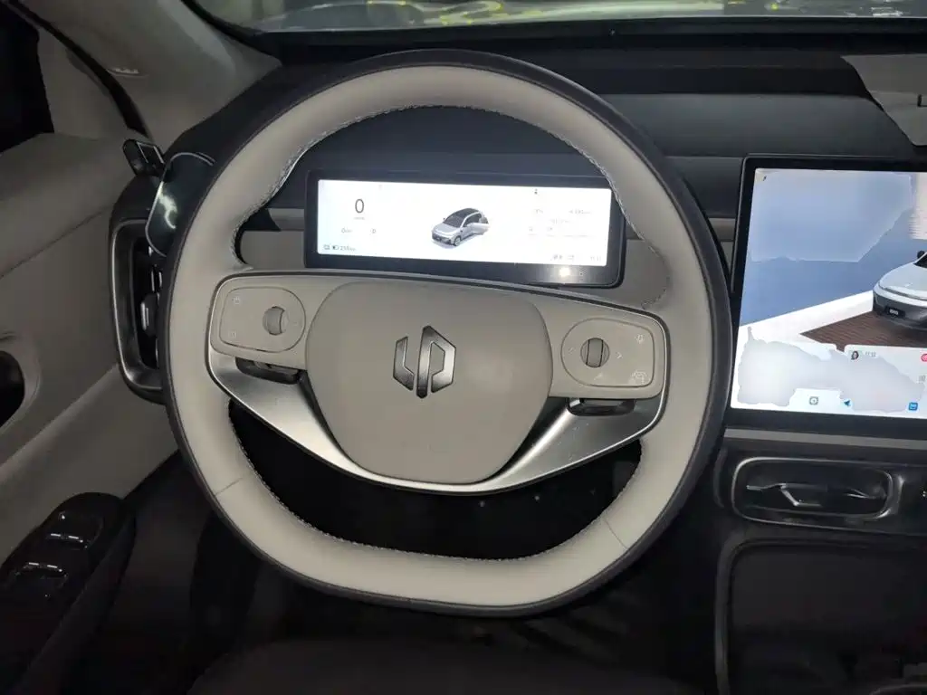 Leapmotor Leapmotor B10 — миниатюра 6