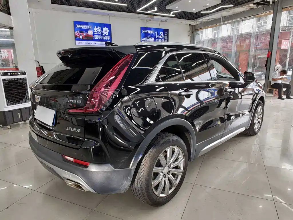 Cadillac XT4 — миниатюра 14