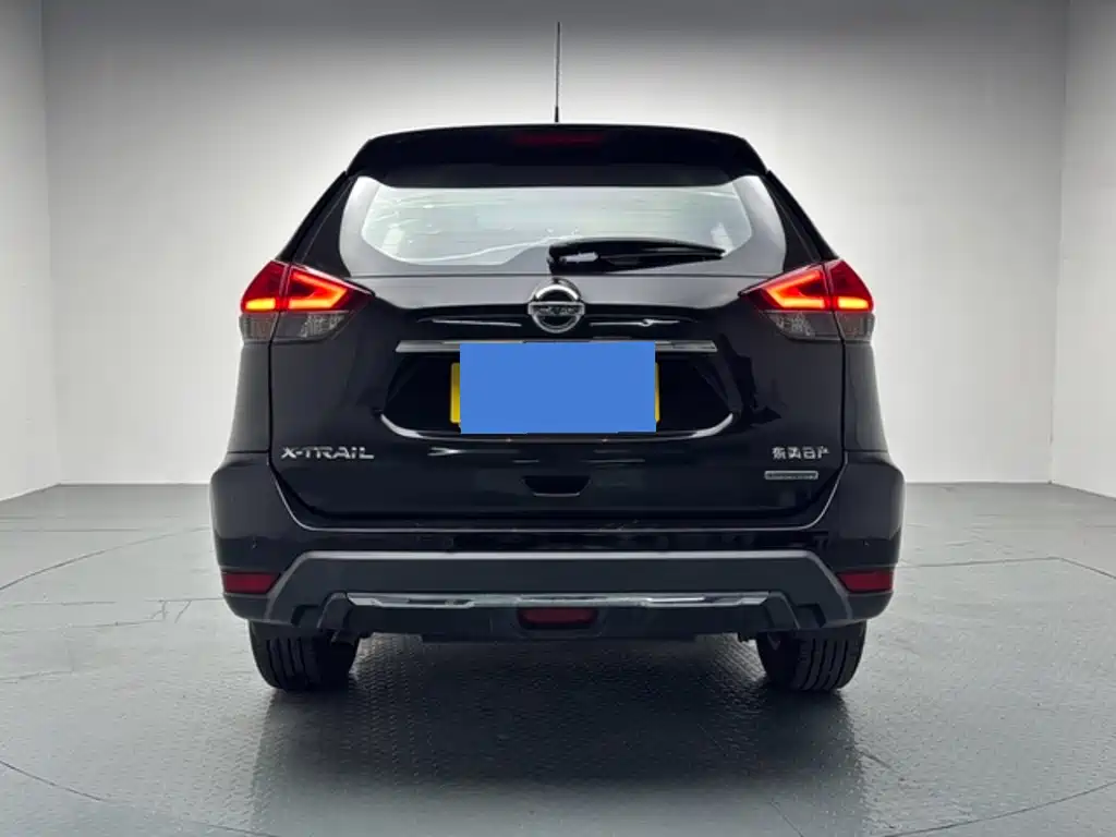 Nissan X-Trail — миниатюра 8