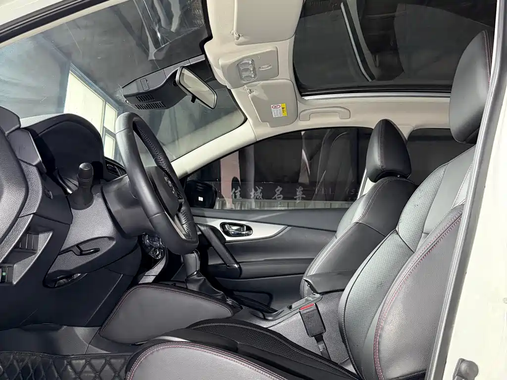 Nissan Qashqai — миниатюра 7