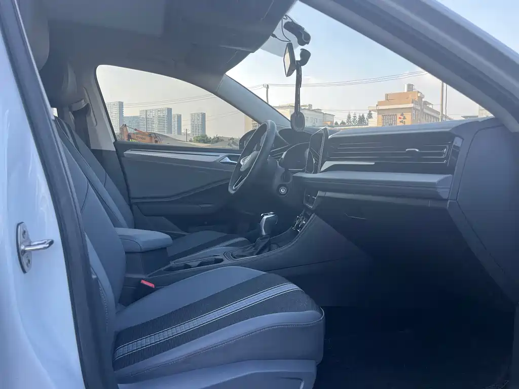 Volkswagen Sagitar — миниатюра 13