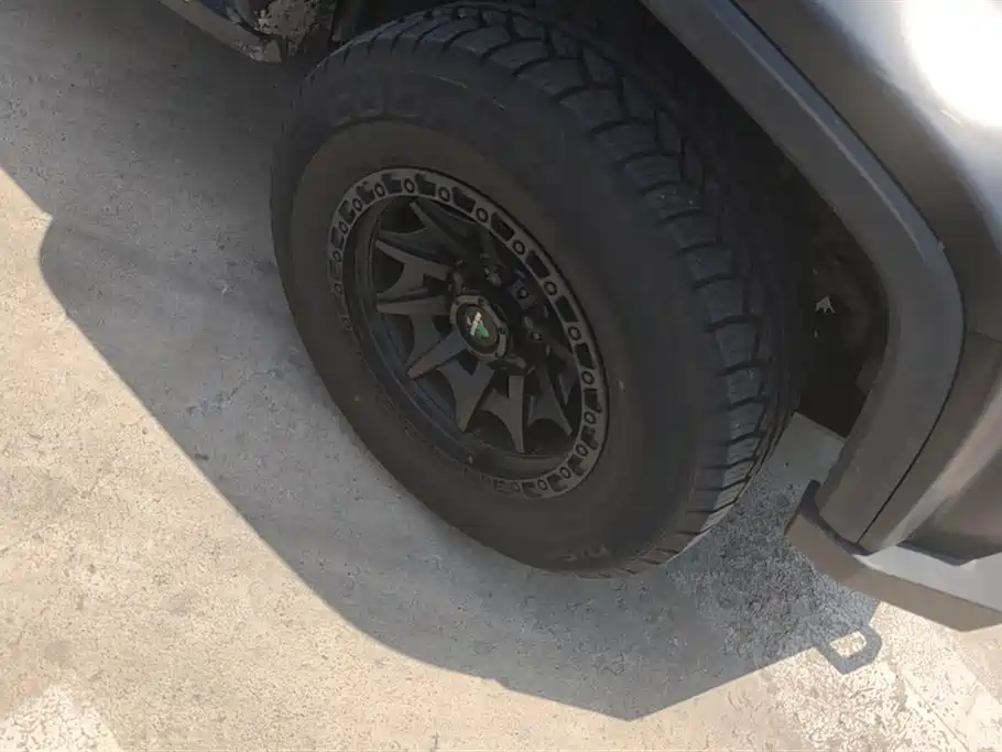 BAIC BJ40 2023 2.0D AT