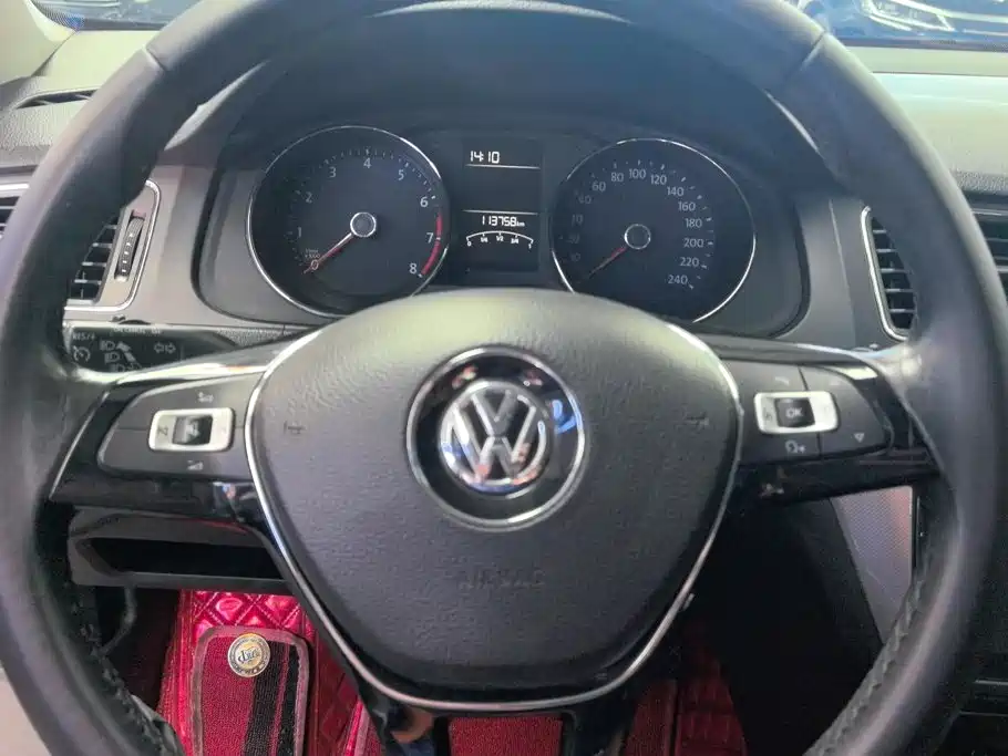 Volkswagen Lavida — миниатюра 15